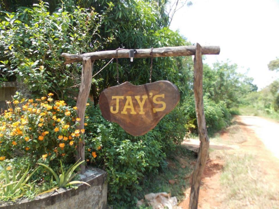 Jays Holiday Resort Habarana Kültér fotó